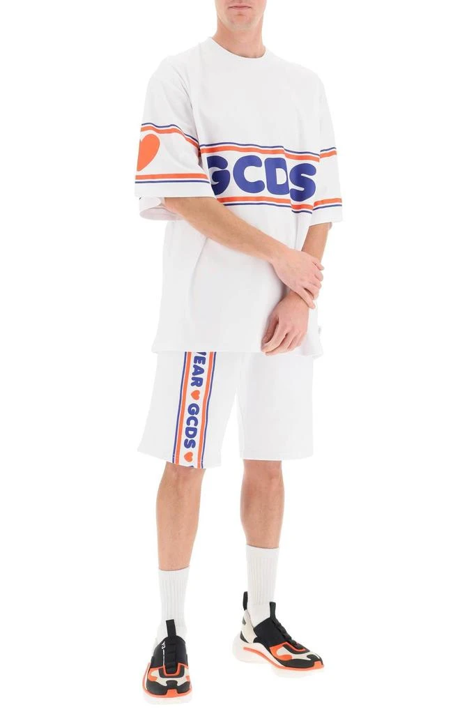 商品GCDS|SHORT SWEATPANTS WITH CUTE LOGO TAPE,价格¥1057,第2张图片详细描述