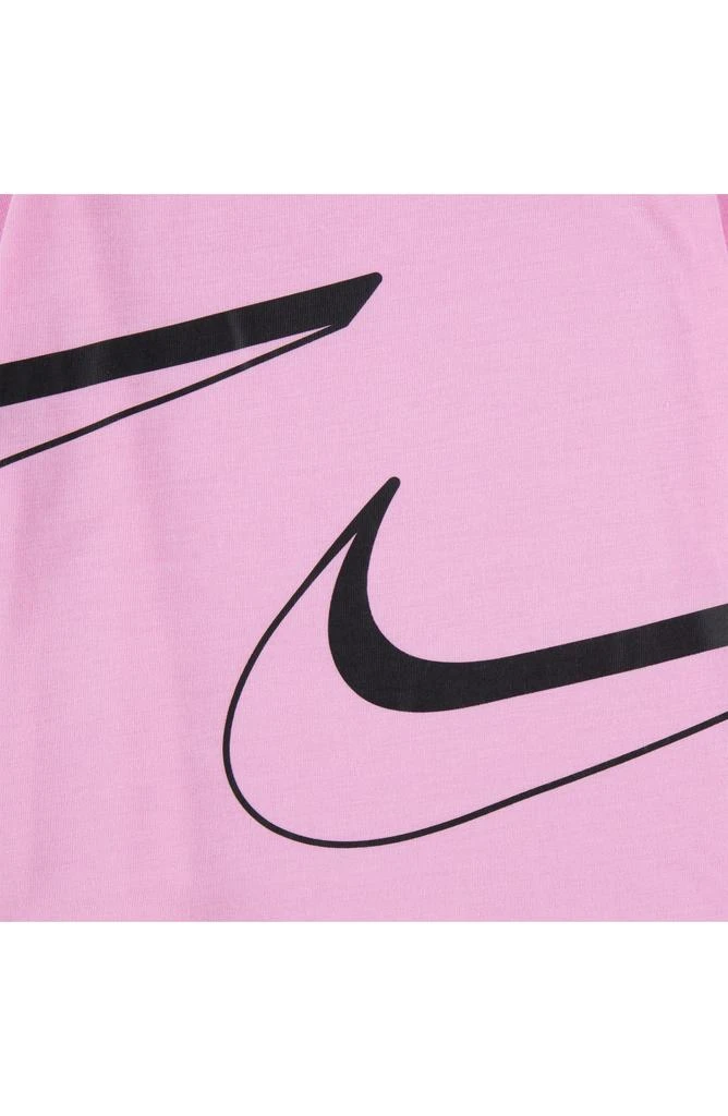 商品NIKE|Kids' Swoosh Graphic T-Shirt & Skort Set,价格¥162,第5张图片详细描述