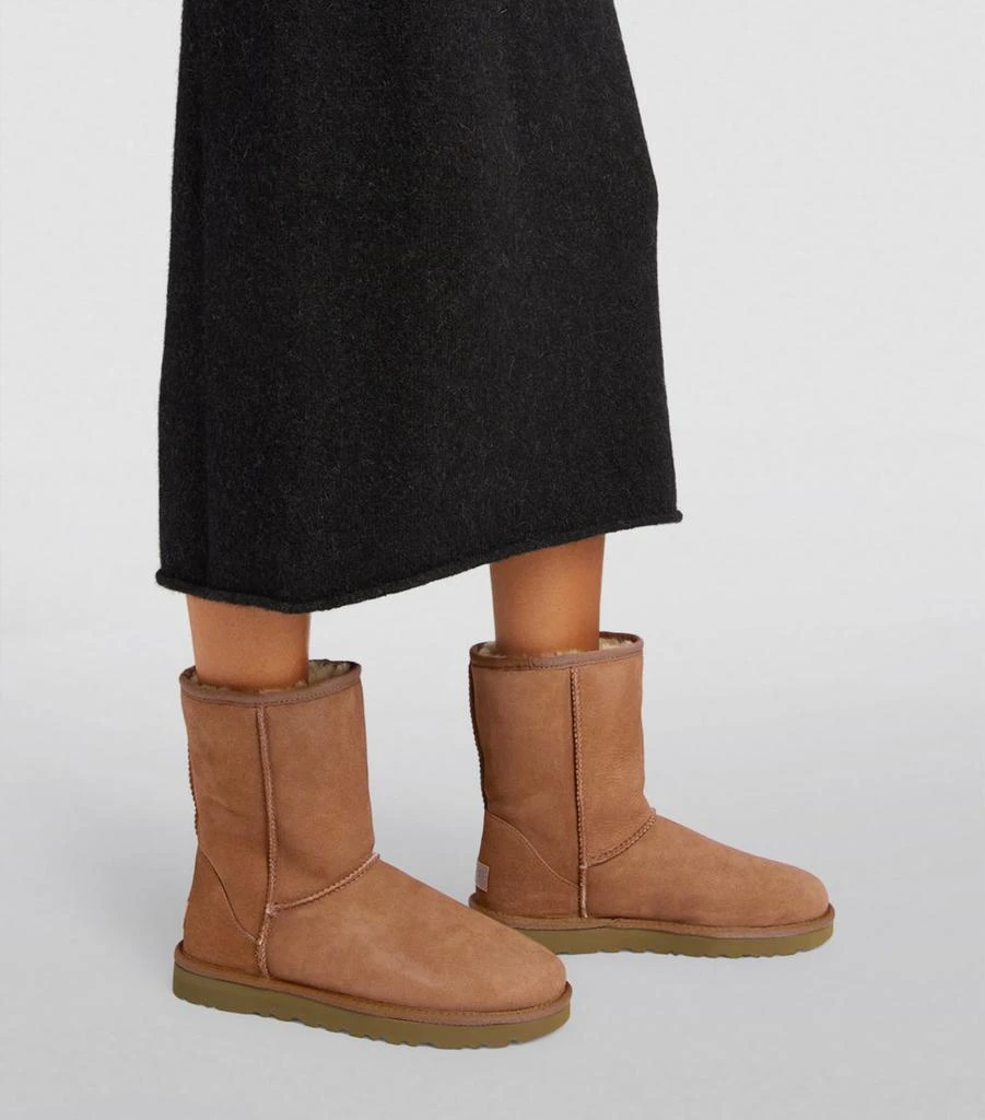 商品UGG|Classic II Short Boots,价格¥2055,第2张图片详细描述