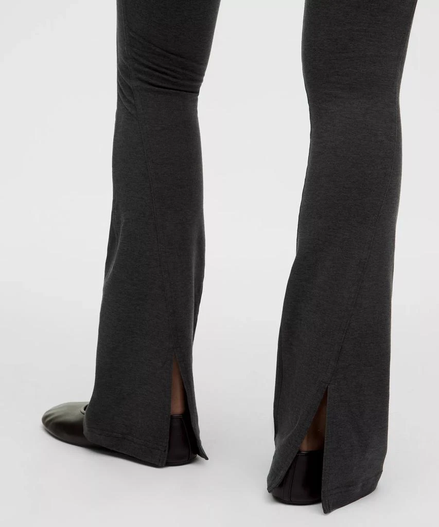 Softy Suedey Split-Hem High-Rise Mini-Flare Pant *Regular 商品