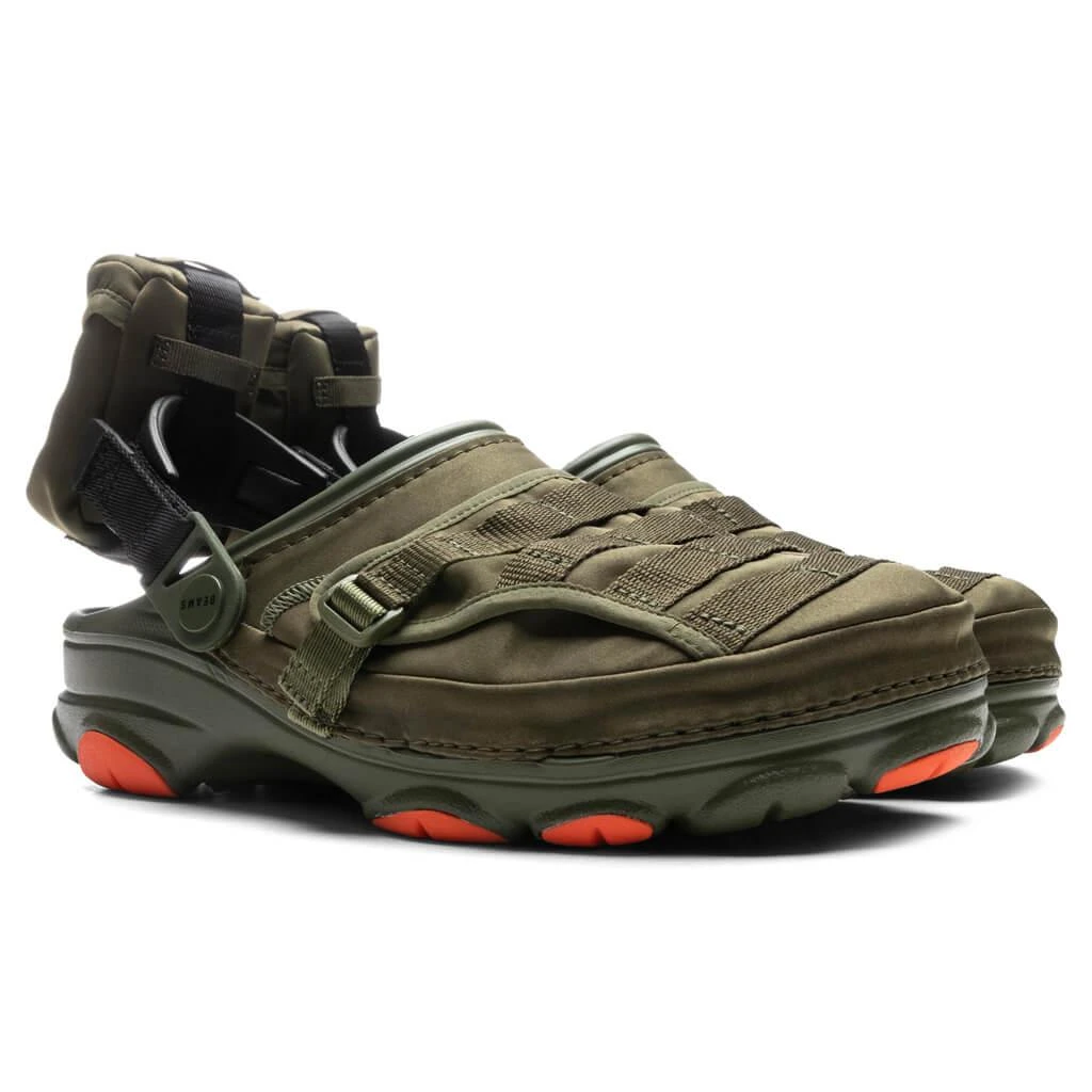 商品Crocs|Crocs x Beams Classic All Terrain Military Clog - Army Green,价格¥589,第2张图片详细描述