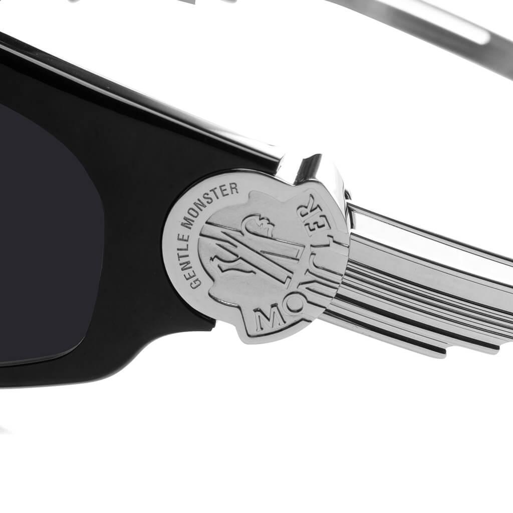 商品GENTLE MONSTER|Moncler x Gentle Monster Swipe 1 Oval Sunglasses,价格¥3416,第5张图片详细描述