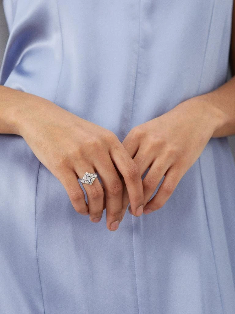商品Yvonne Léon|Signet diamond, sapphire & 9kt gold ring,价格¥26389,第2张图片详细描述