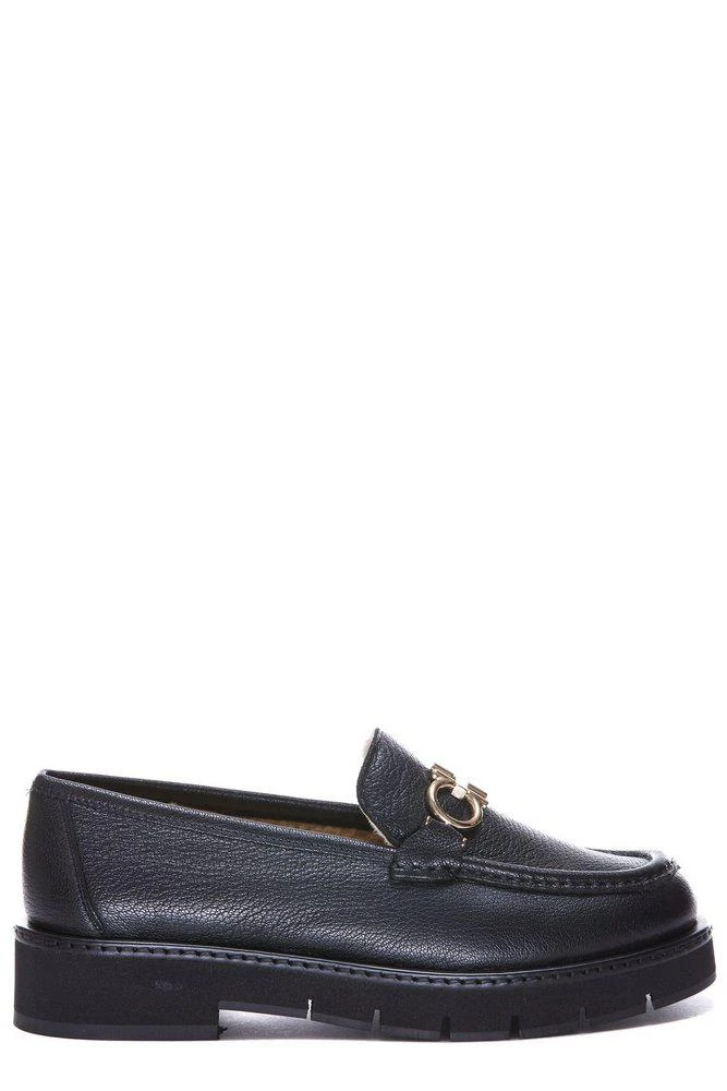 商品Salvatore Ferragamo|Salvatore Ferragamo Gancini Plaque Platform Loafers,价格¥2689,第1张图片