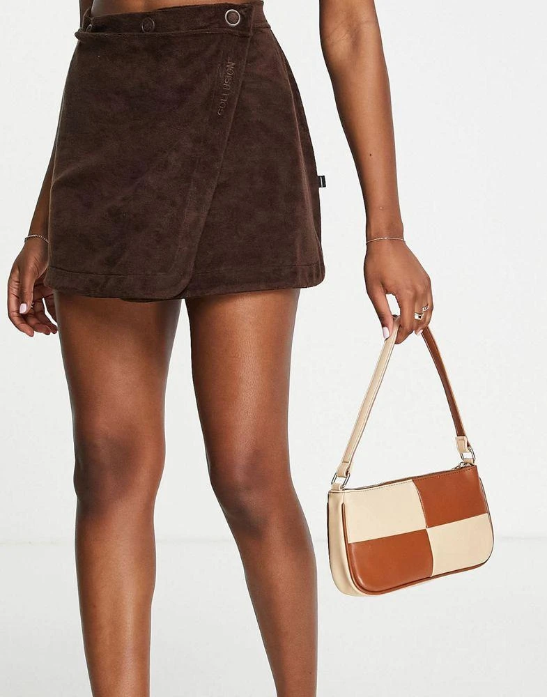 商品ASOS|ASOS DESIGN slim 90s shoulder bag in brown & beige patchwork ,价格¥112,第3张图片详细描述