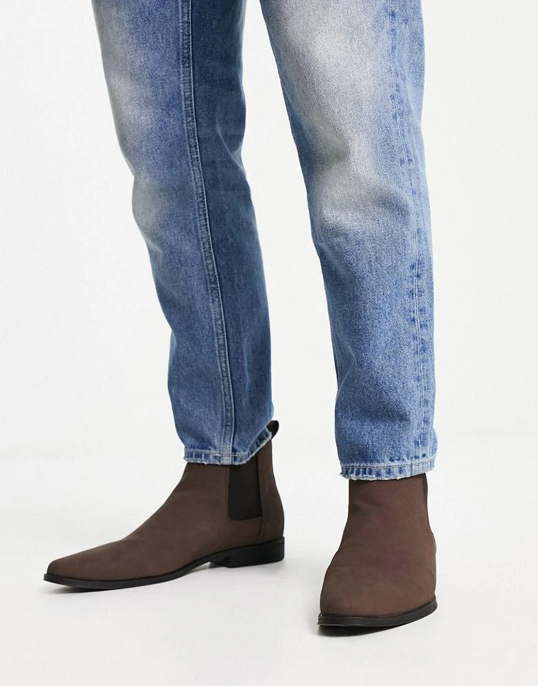 商品ASOS|ASOS DESIGN chelsea boots in brown faux suede,价格¥298,第4张图片详细描述