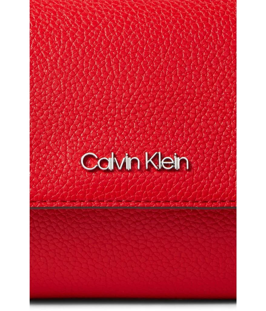 商品Calvin Klein|Key Item Novelty Organizational Crossbody,价格¥1120,第4张图片详细描述