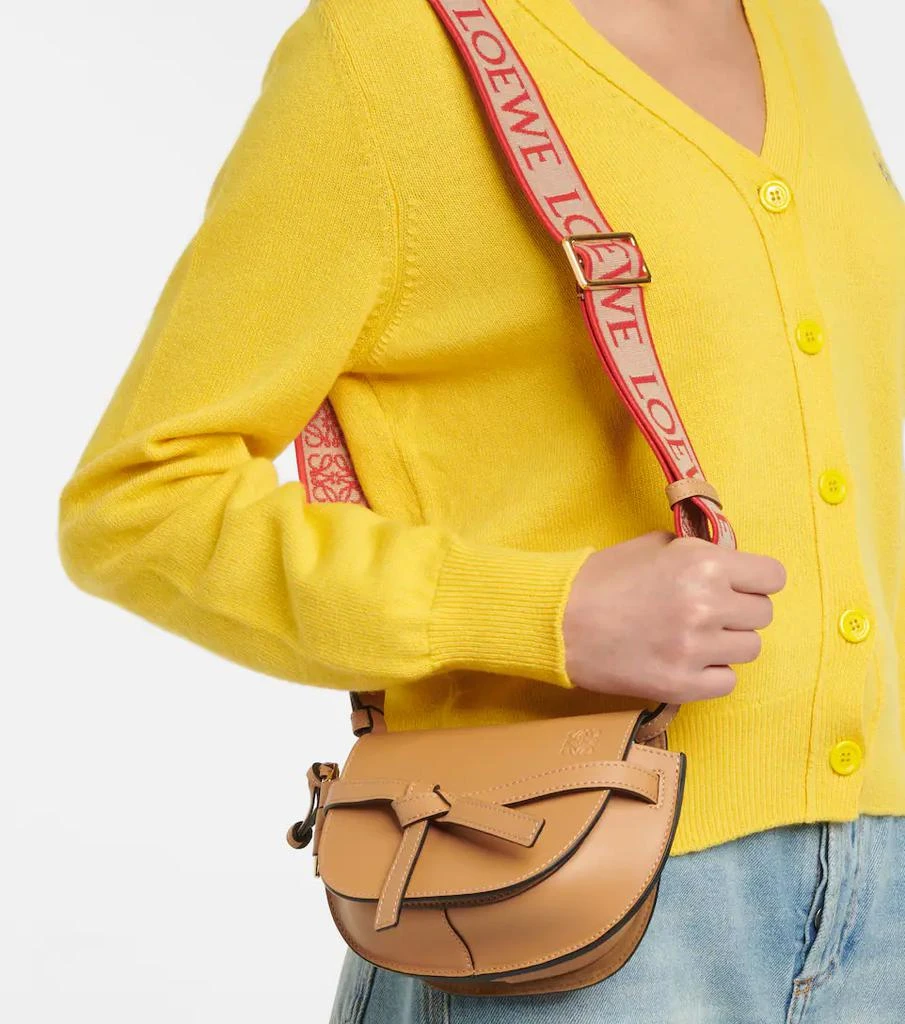 商品Loewe|Gate Mini leather crossbody bag,价格¥13997,第2张图片详细描述