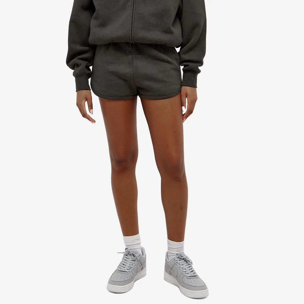 商品Essentials|Fear of God ESSENTIALS Shorts - Off Black,价格¥521,第2张图片详细描述