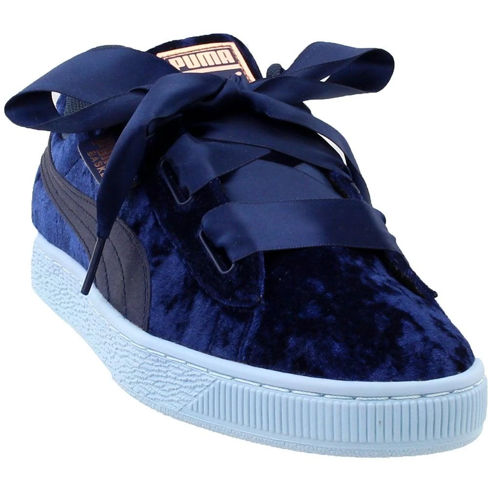 商品Puma|Basket Heart Velour Sneakers (Big Kid),价格¥153,第2张图片详细描述