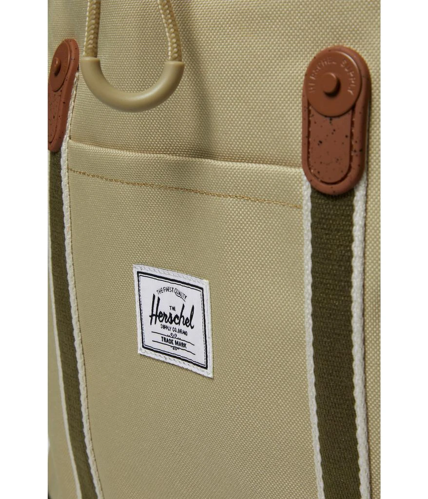 商品Herschel Supply|Herschel Retreat Backpack,价格¥744,第4张图片详细描述