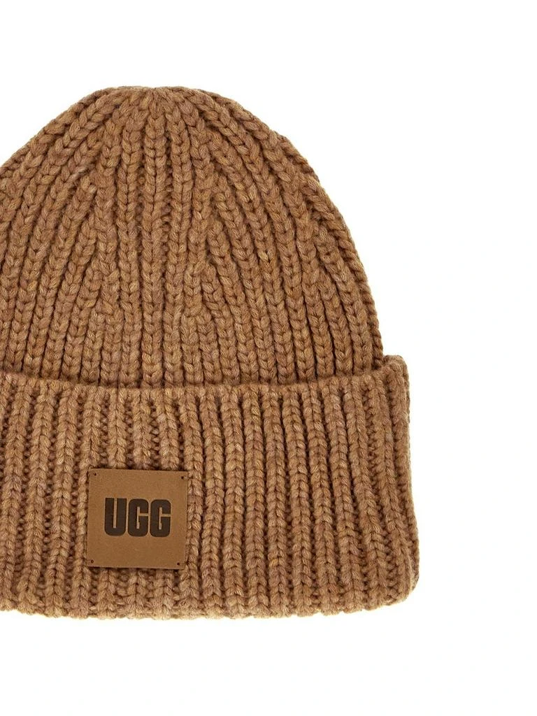 商品UGG|Chunky Ribbed Beanie with Logo,价格¥441,第3张图片详细描述