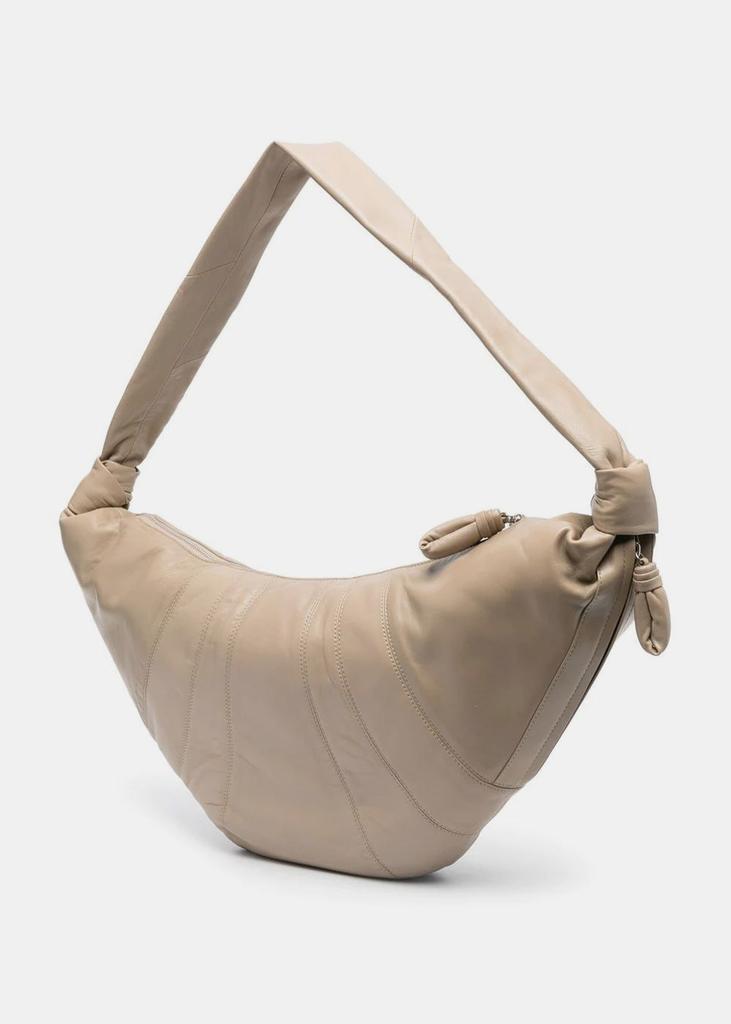 商品Lemaire|Lemaire Sand Stone Nappa Large Croissant Bag,价格¥10388,第5张图片详细描述