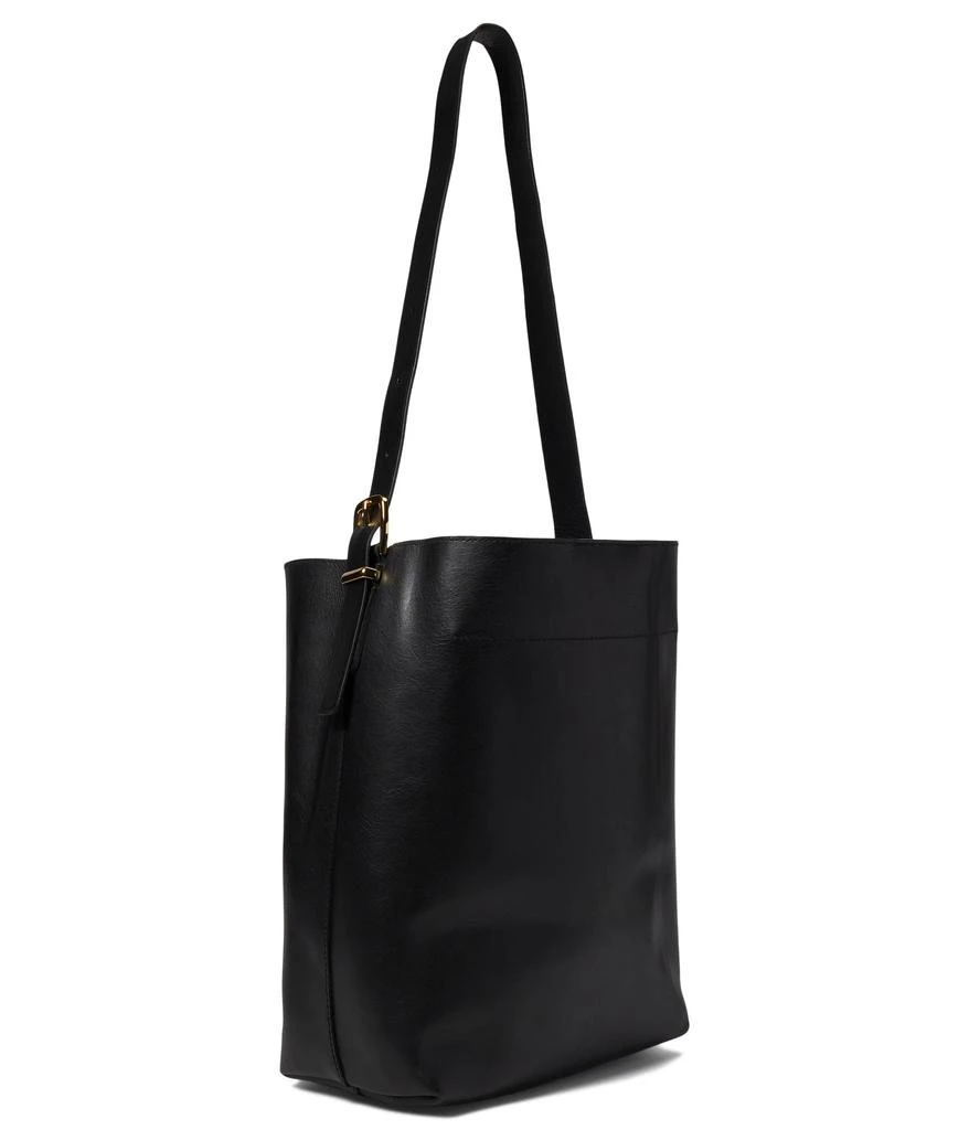 Madewell The Essential Bucket Tote in Leather 2