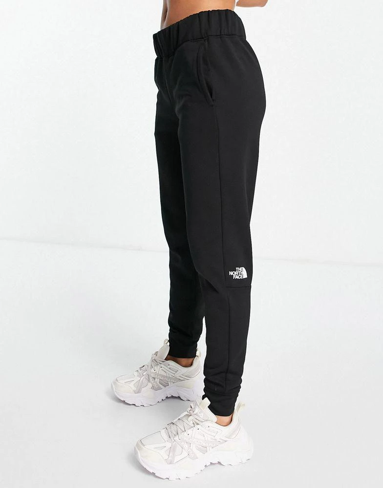 商品The North Face|The North Face Exploration joggers in black,价格¥773,第2张图片详细描述