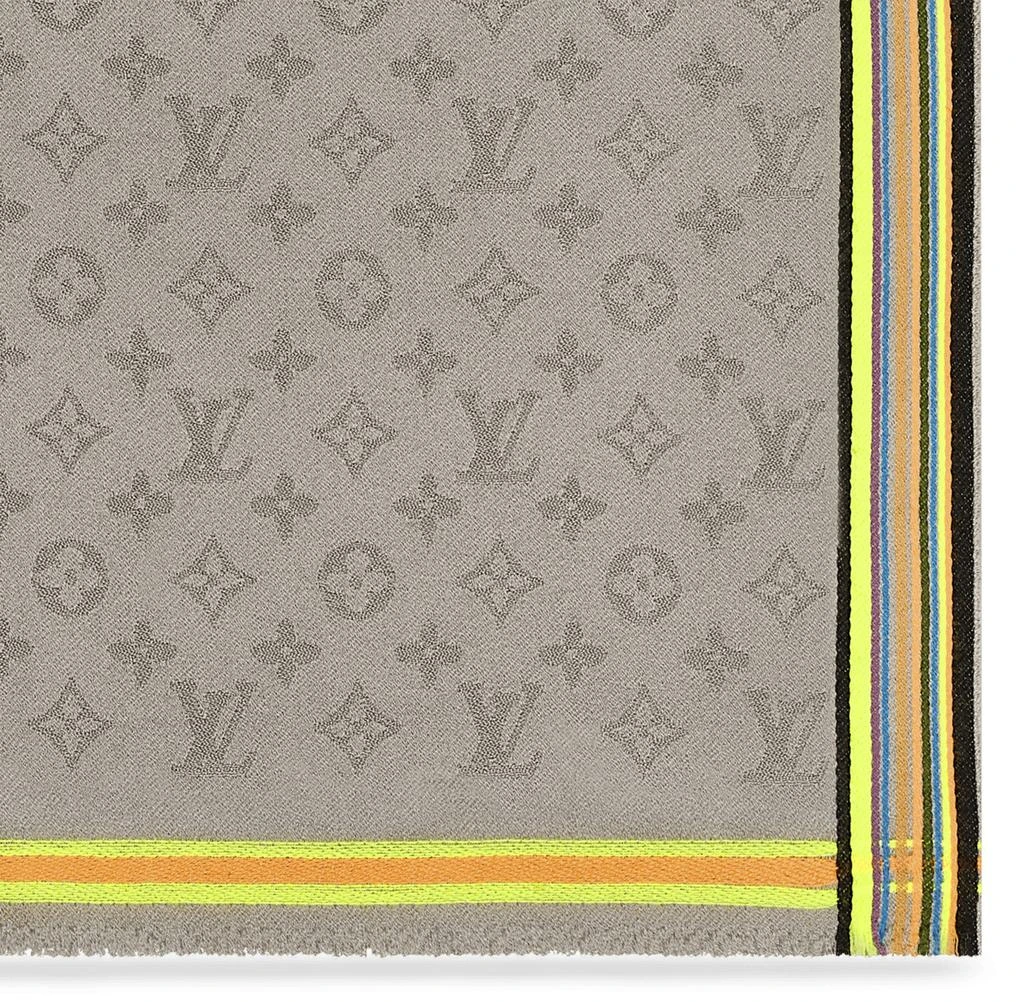 商品Louis Vuitton|Monogram Fluo Frame 长围巾,价格¥3980,第5张图片详细描述