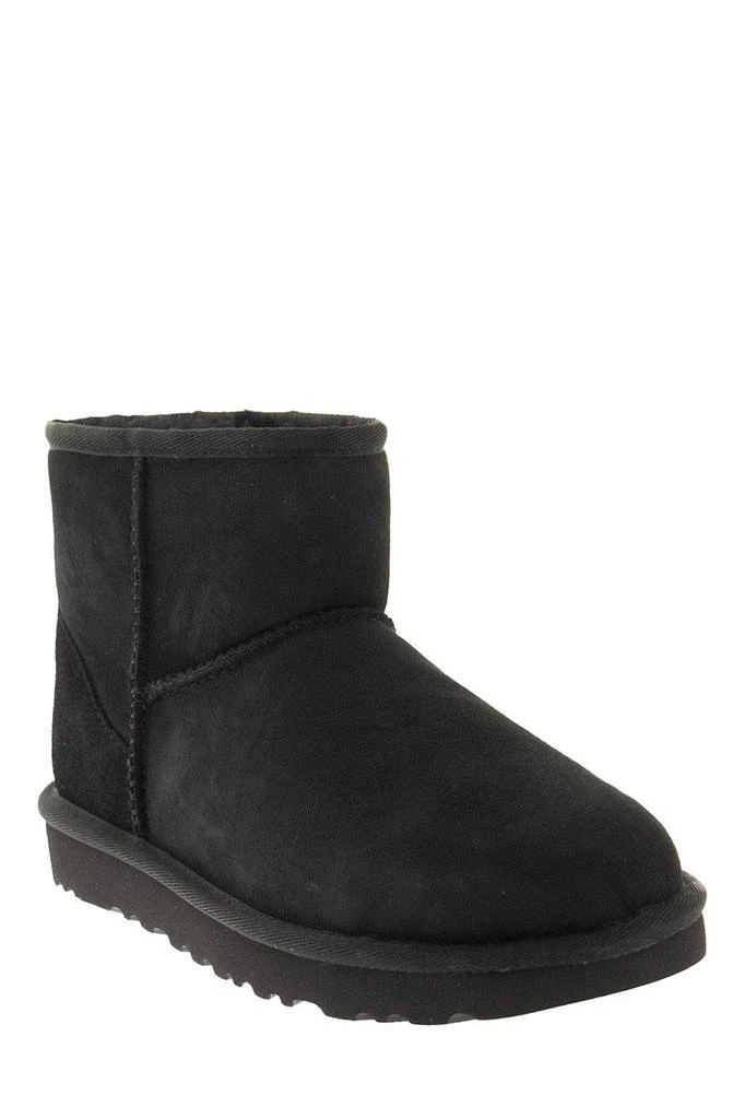 商品UGG|UGG MINI CLASSIC II - Boots,价格¥1372,第2张图片详细描述