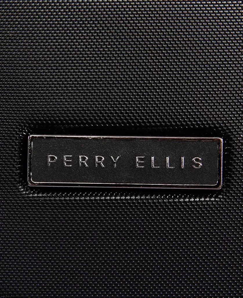 Tanner 21" Spinner Luggage 商品