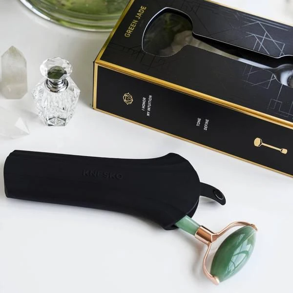 商品Knesko Skin|Knesko Skin Green Jade Gemstone Roller,价格¥608,第5张图片详细描述