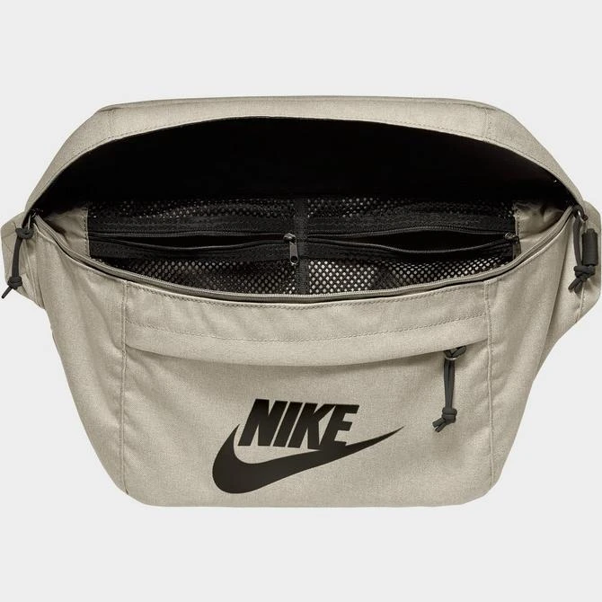 Nike Tech Hip Pack 商品