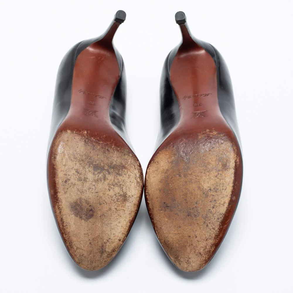Louis Vuitton Black Leather Betty Pumps Size 38 商品