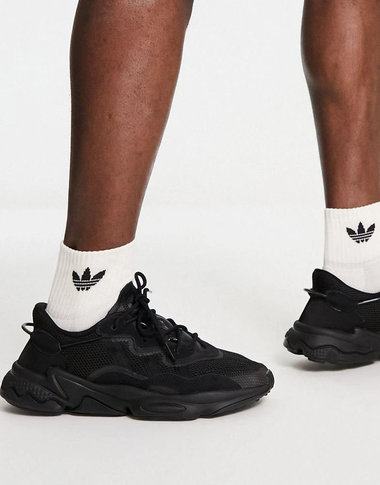 商品Adidas|adidas Originals Ozweego trainers in triple black,价格¥934,第3张图片详细描述