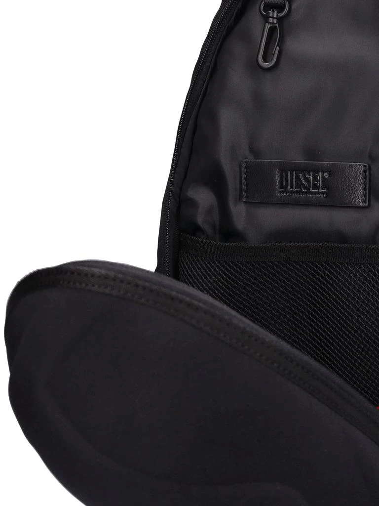 商品Diesel|Embossed Logo Leather Crossbody Bag,价格¥1595,第5张图片详细描述