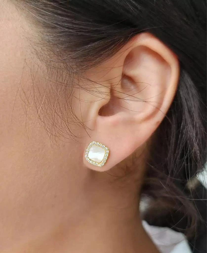 商品ADORNIA|Gold Cushion-Shaped Mother of Pearl Halo Stud Earrings,价格¥142,第3张图片详细描述