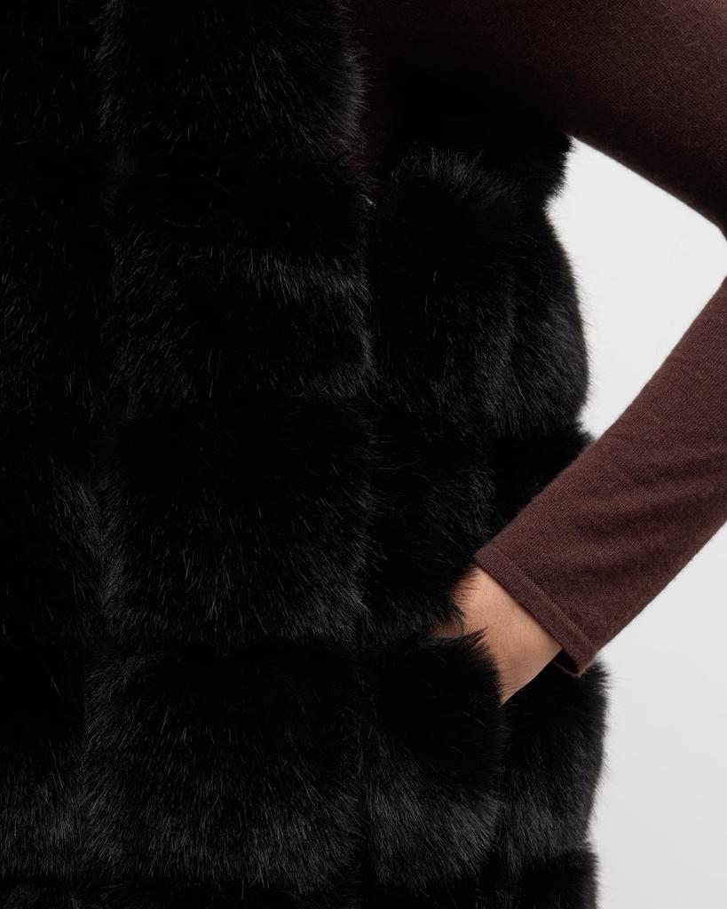 【値下げ】EBONY ◾︎FAUX FUR VEST 値下げ】EBONY ◾︎FAUX FUR VEST CINDY FUR VEST | Parallel