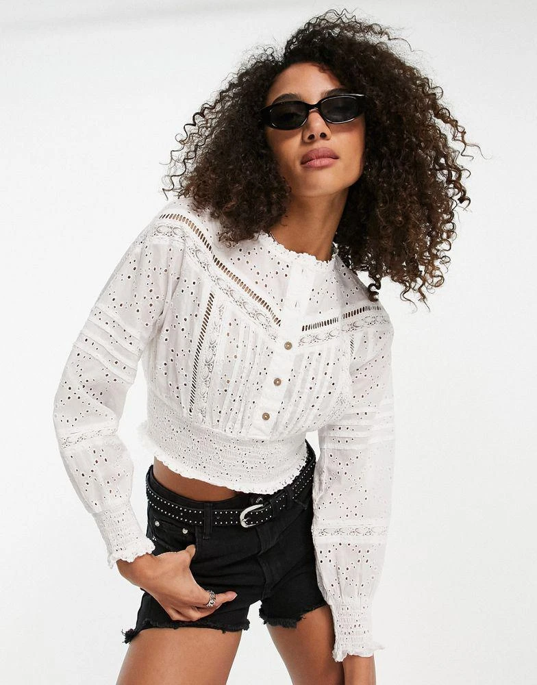 商品Topshop|Topshop broderie lace insert shirred top in white,价格¥218,第4张图片详细描述