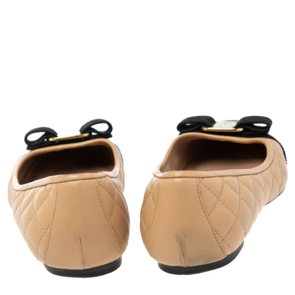 商品[二手商品] Salvatore Ferragamo|Salvatore Ferragamo Beige/Black Patent And Leather Varina  Ballet Flats Size 39,价格¥1238,第5张图片详细描述