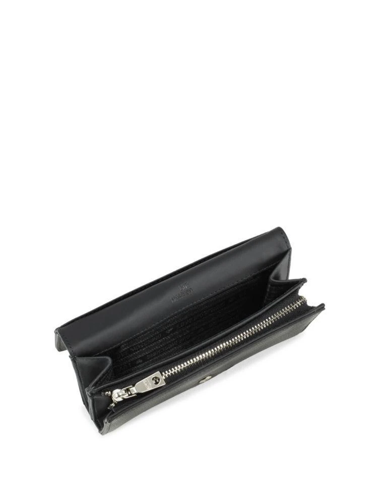 商品Moschino|Textured Foldover Wallet,价格¥433,第2张图片详细描述
