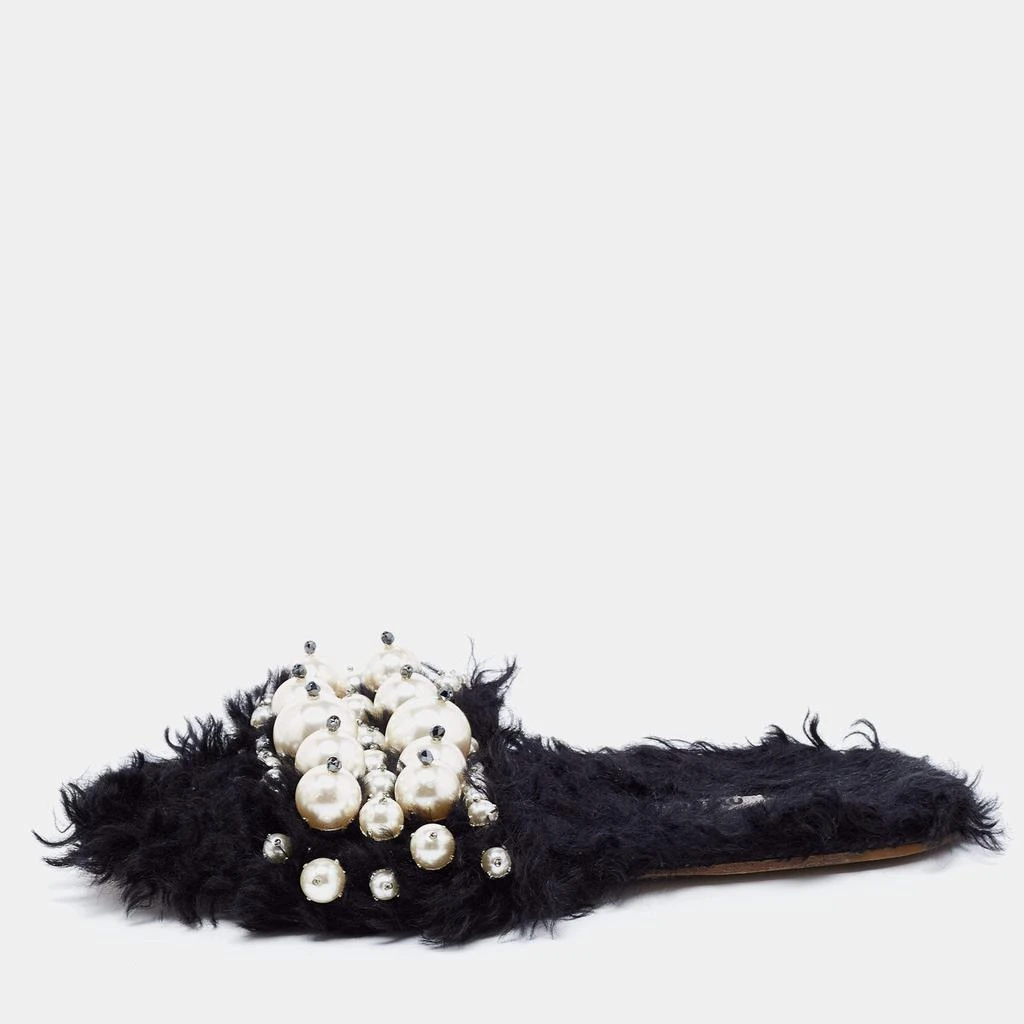 商品[二手商品] Miu Miu|Miu Miu Black Faux Fur Pearl Embellished Slide Flats Size 38,价格¥1157,第1张图片