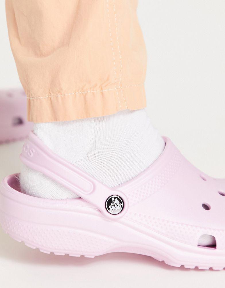 商品Crocs|Crocs classic clogs in ballerina pink,价格¥311,第4张图片详细描述