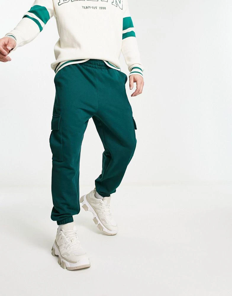 商品ASOS|ASOS DESIGN oversized cargo joggers in green,价格¥151,第4张图片详细描述