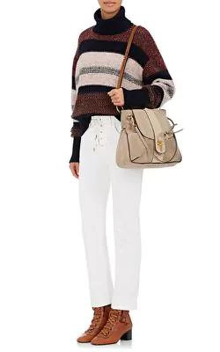 Lexa Medium Crossbody Bag 商品