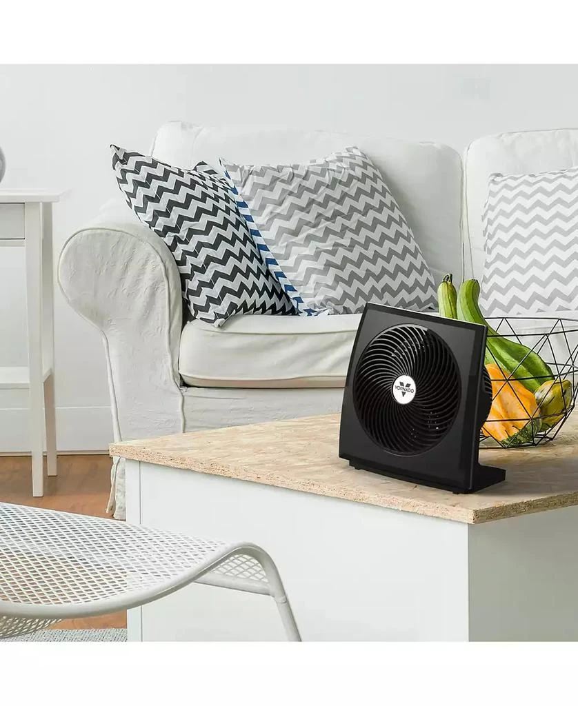 商品Vornado|673T Whole Room Air Circulator Fan with Pivoting Head, 3 Speeds, Moves Air Up to 70 Feet,价格¥336,第2张图片详细描述