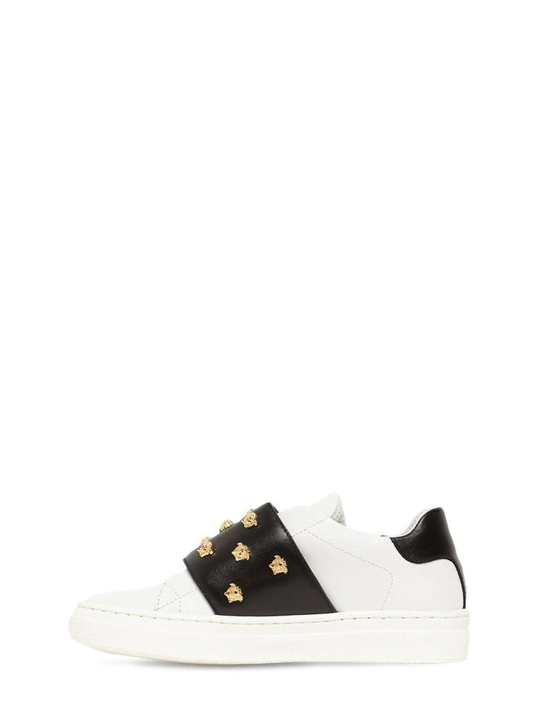 商品Versace|Embellished Studs Leather Sneakers,价格¥1184,第3张图片详细描述