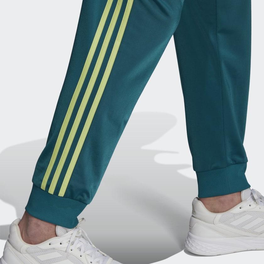 Men's adidas Essentials Warm-Up Tapered 3-Stripes Track Pants商品第5张图片规格展示
