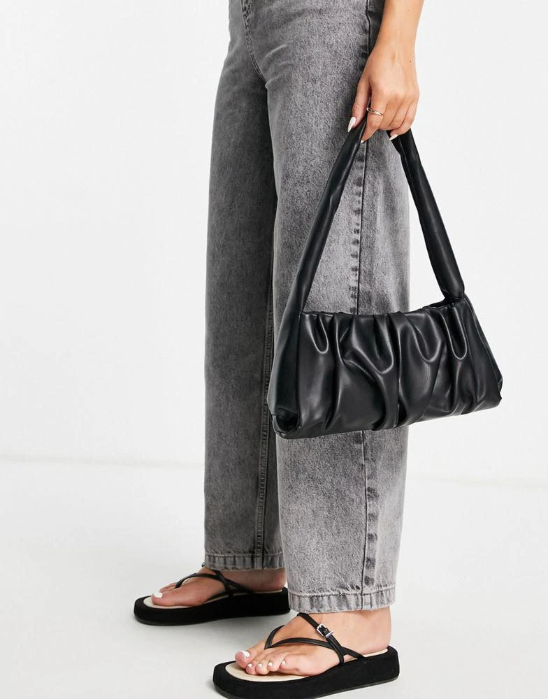 商品ASOS|ASOS DESIGN shoulder bag with ruched detail in black,价格¥132,第1张图片