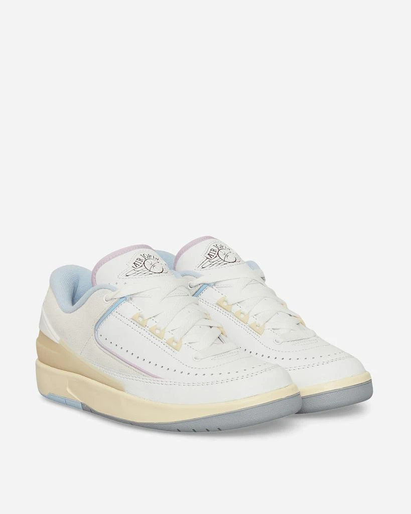 商品Jordan|WMNS Air Jordan 2 Retro Low Sneakers Summit White,价格¥665,第3张图片详细描述