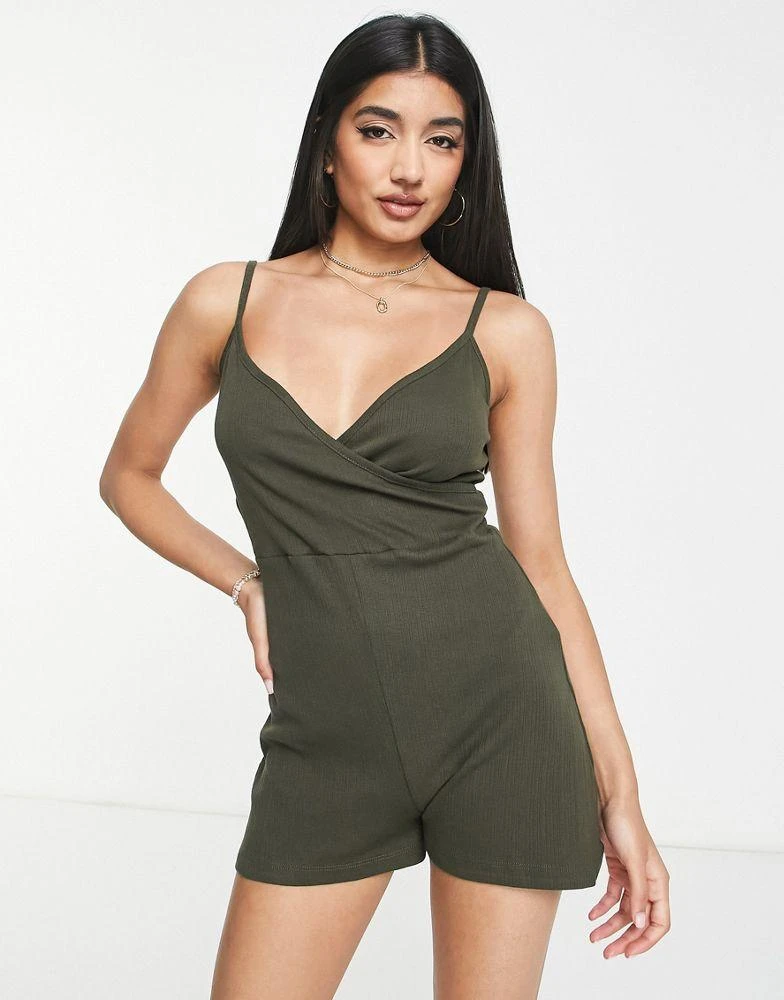 商品Brave Soul|Brave Soul belle wrap front cami playsuit in khaki,价格¥44,第2张图片详细描述