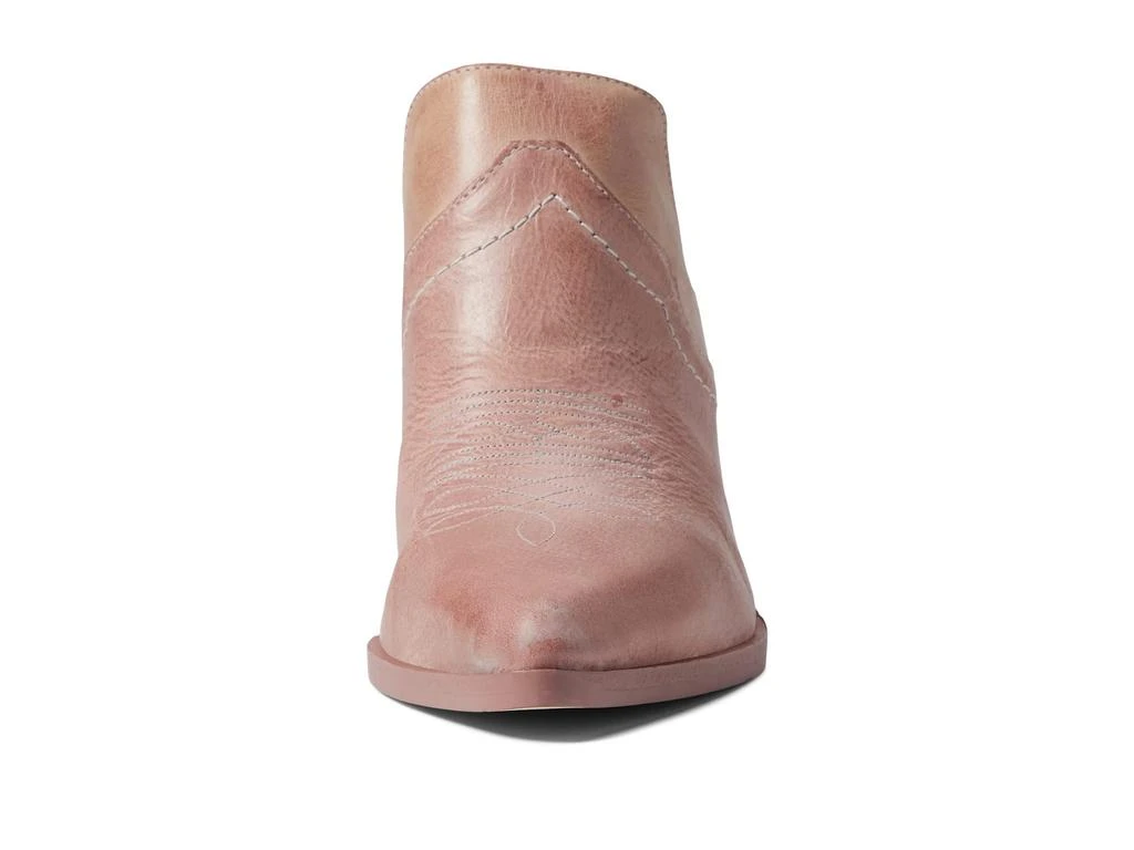 商品Steve Madden|Roseland Mule,价格¥636,第2张图片详细描述