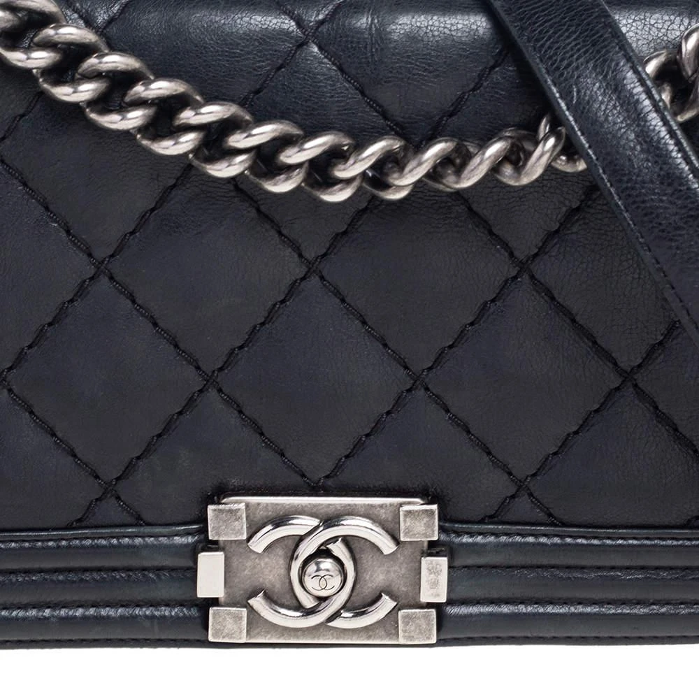 商品[二手商品] Chanel|Chanel Black Quilted Leather Medium Boy Bag,价格¥14219,第5张图片详细描述