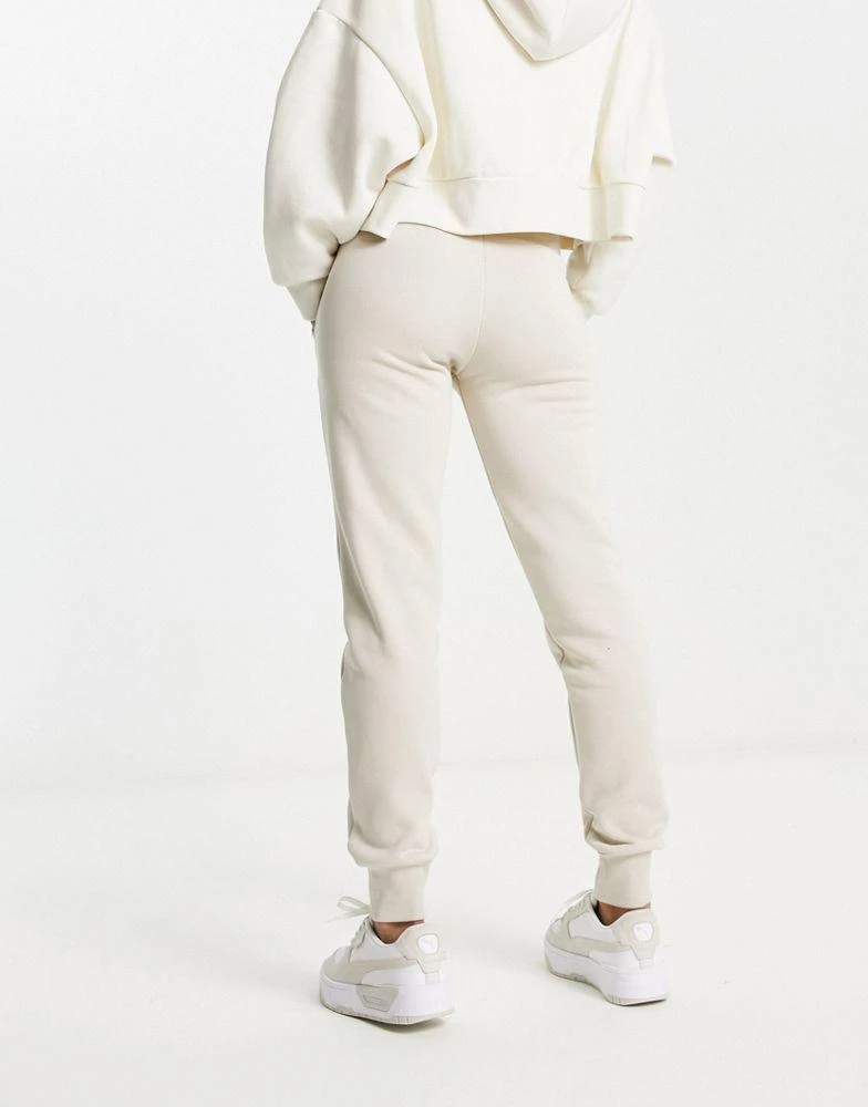 商品Puma|Puma essentials small logo joggers in off white,价格¥240,第3张图片详细描述