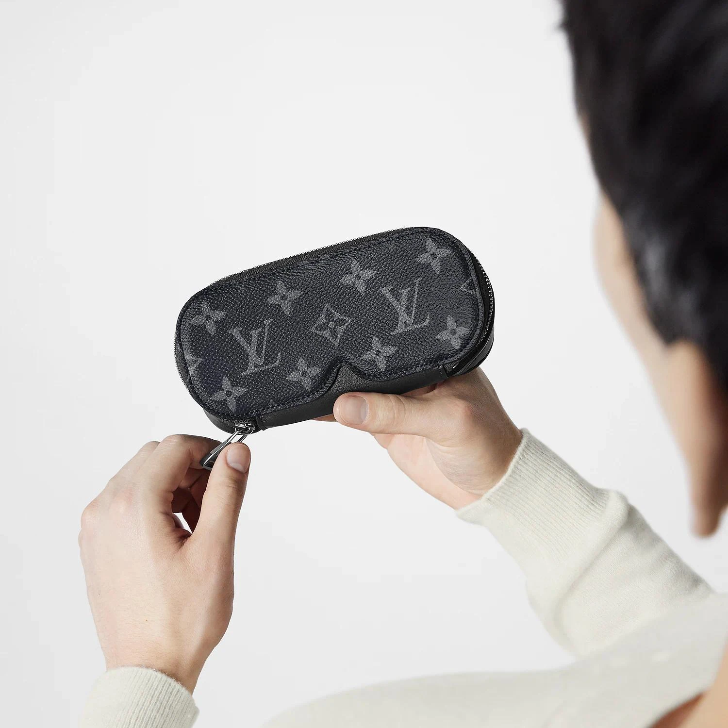 【预售】 LV路易威登 24秋冬 男士 收纳盒 SUNGLASSES POUCH 大号眼镜盒 GI0654 商品