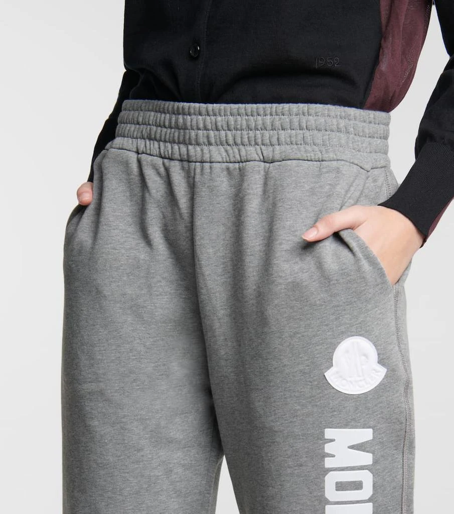 商品Moncler|Logo cotton-blend sweatpants,价格¥3418,第4张图片详细描述
