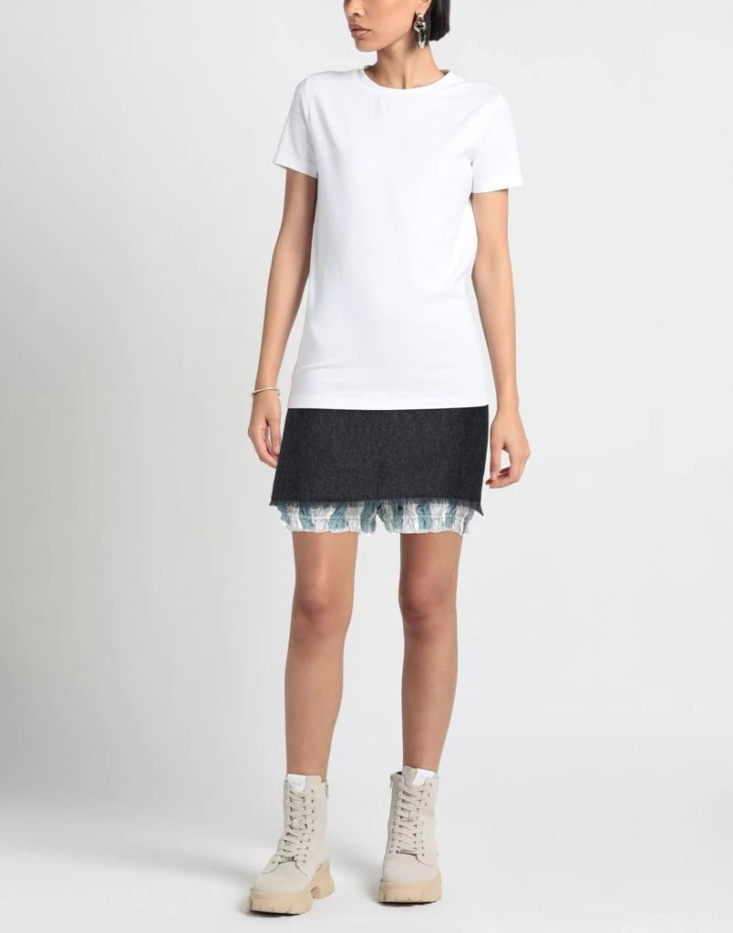 商品Thom Browne|Shorts & Bermuda,价格¥2360,第2张图片详细描述