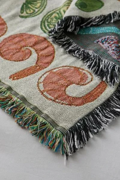 商品Calhoun & Co.|Calhoun & Co. Martini & Shrimp Tapestry Throw Blanket,价格¥941,第3张图片详细描述