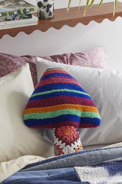 Shaped Crochet Mushroom Throw Pillow商品第1张图片规格展示